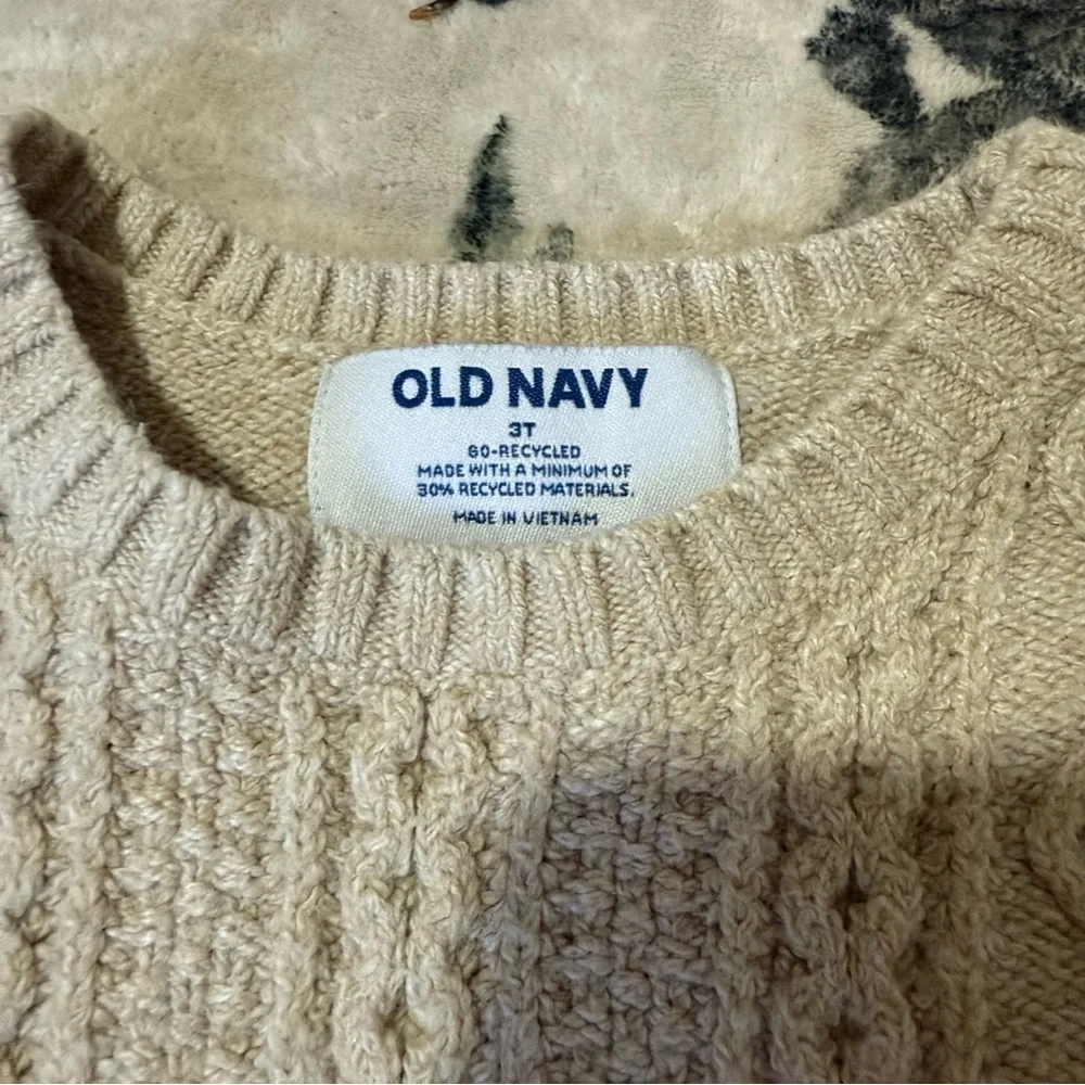 Old Navy Beige Cable Knit Sweater 3T